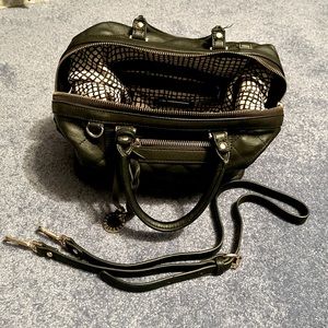 Urban Expressions Black shoulder bag